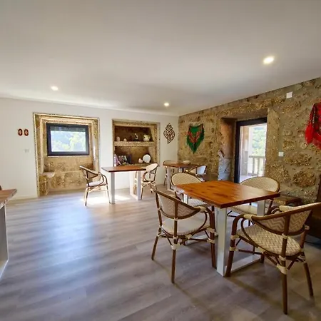 בית חווה Soutelo House פונטה דה בארקה